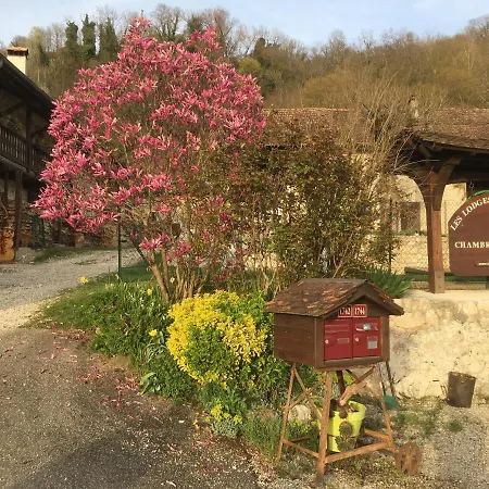 Gite Des Lodges De La Cascade 3 Etoiles *