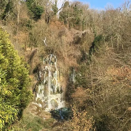 Gite Des Lodges De La Cascade 3 Etoiles Semesterbostad Yenne